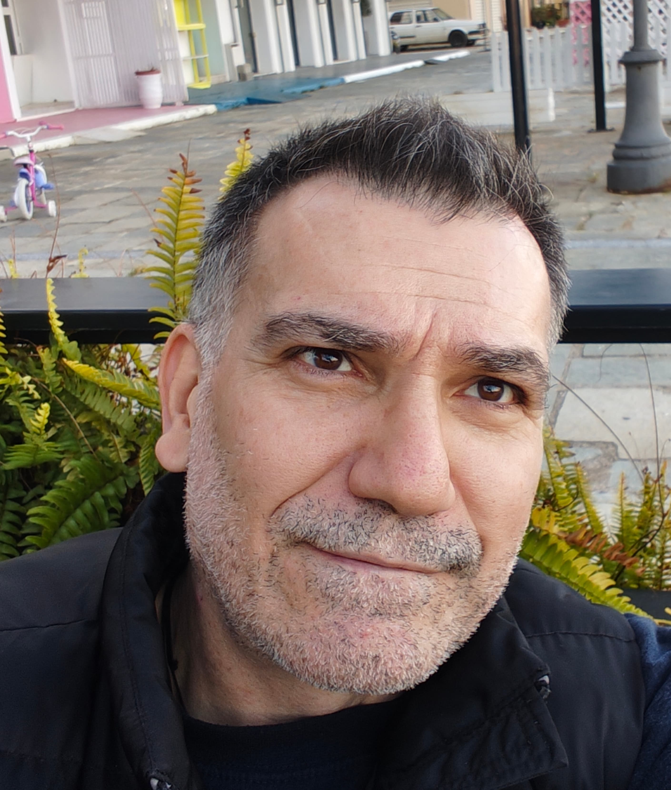 Dionyssis, 51
